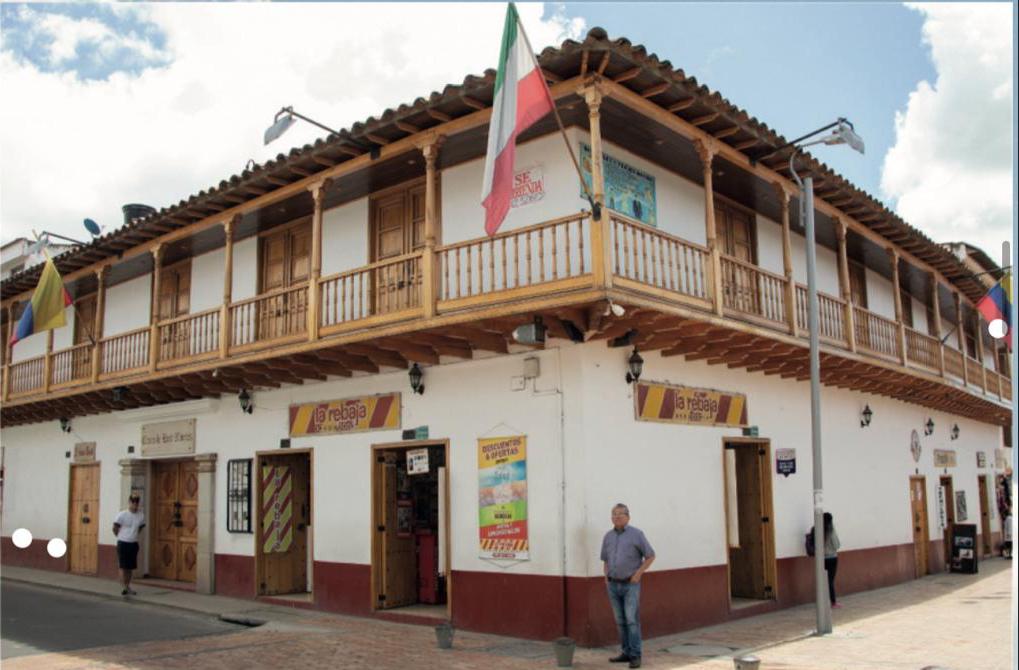Balcones Coloniales – Zipaquirá travel